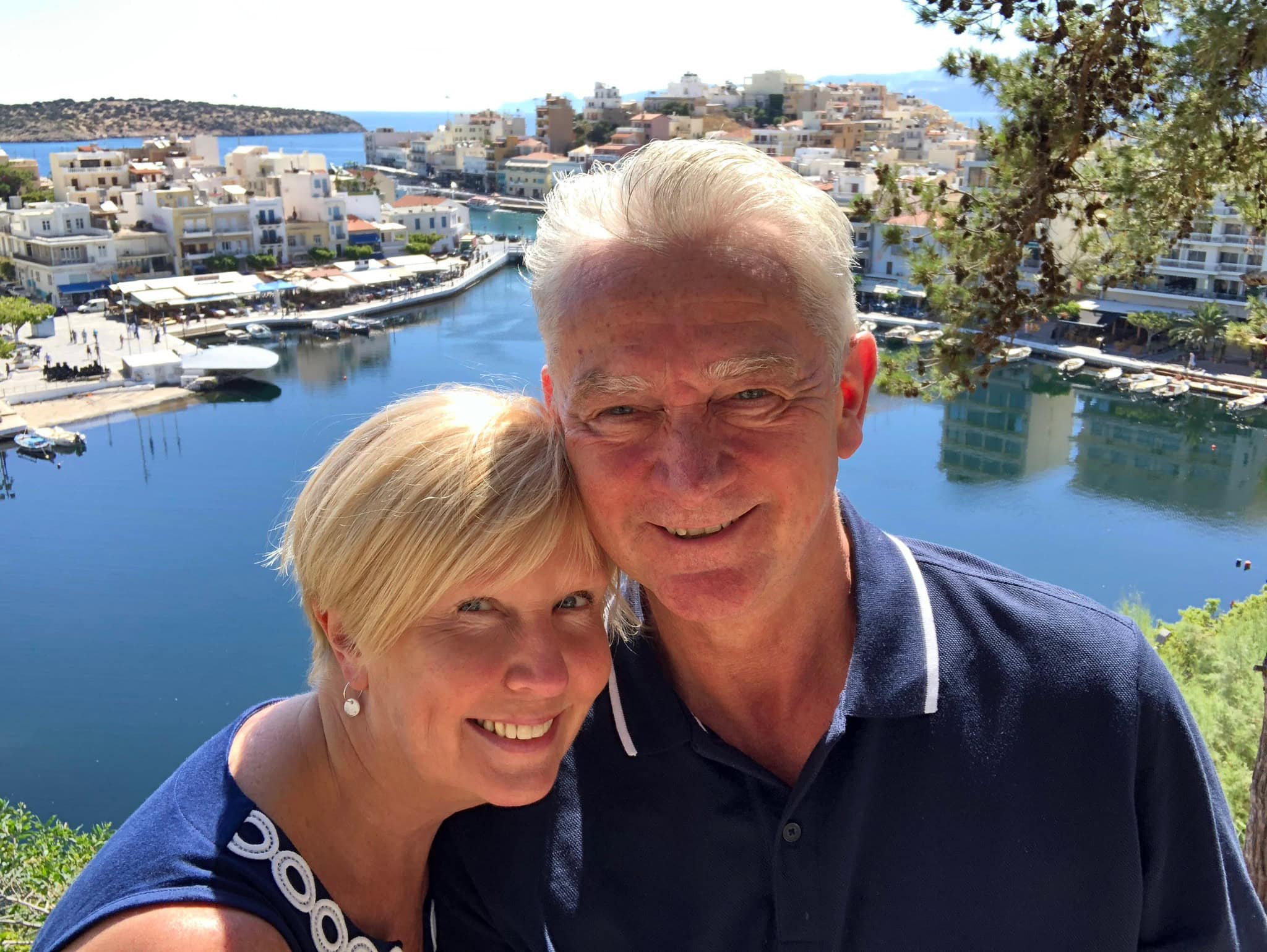Steve and Gill, founders of CruisePriceSpy